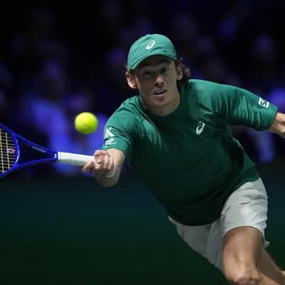 Halloween nightmare in Paris revisited for the Demon