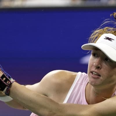 Joint suffers rare blip; Birrell into Chennai final