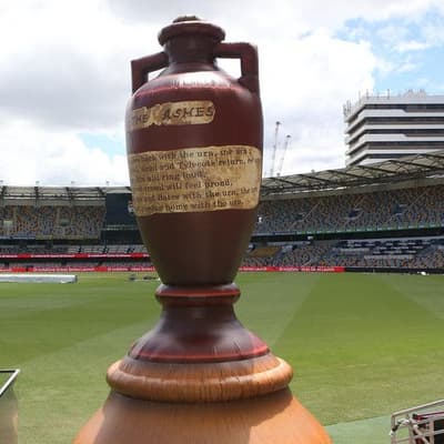 Green wickets or longer Tests make for Ashes dilemma