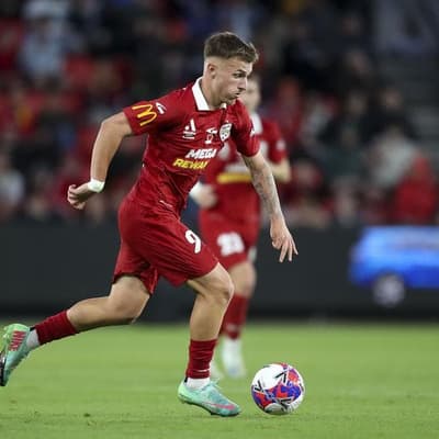 Reds back to their winning ways against Wanderers