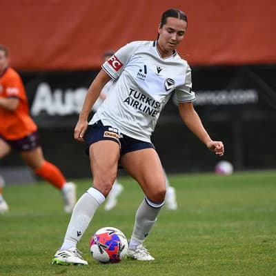 Victory import sinks Wanderers with stunning hat-trick