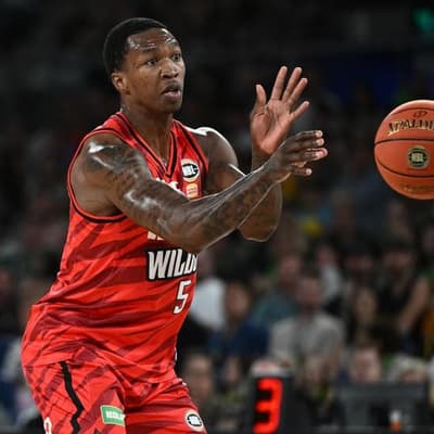 Doolittle fires late to lift Perth past Breakers