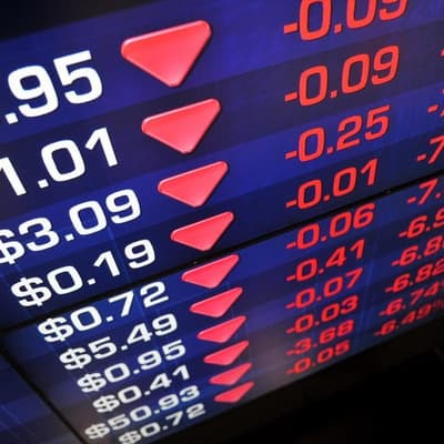 Australian shares tumble to fourth week of losses