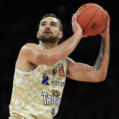 McVeigh's haul not enough for Cairns in Breakers loss