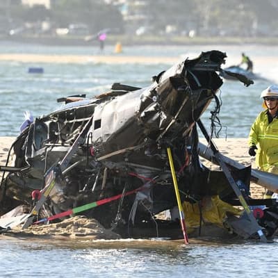 Sea World chopper crash victims 'screaming' for help