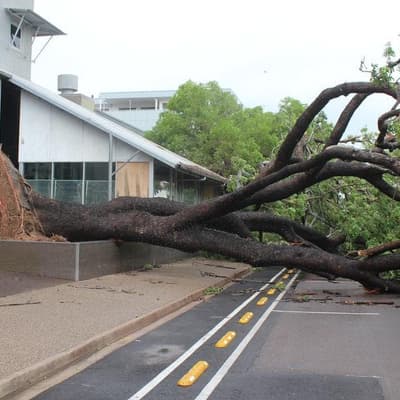 Clean-up begins but cyclone threat yet to disappear