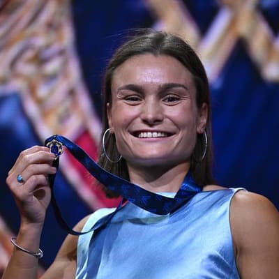 Kangaroos star Ash Riddell wins AFLW best-and-fairest