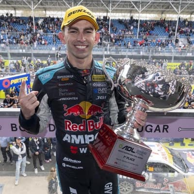 Feeney win takes Supercars title race to the wire