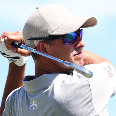 Scott fires but needs 'beauty' to end title drought