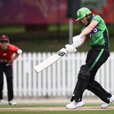 Batting stars shine as Hobart, Stars exchange top spot