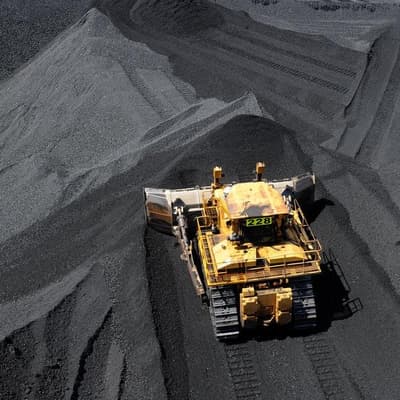 Super funds plunge billions into fossil fuel companies