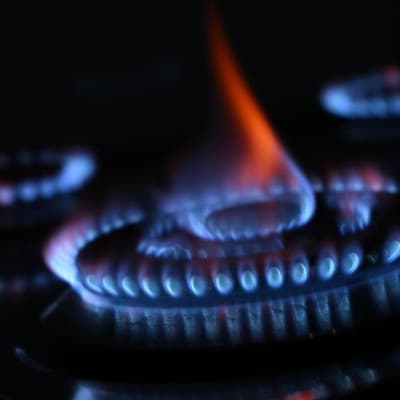 Cyclone damage to platform threatens Top End gas supply