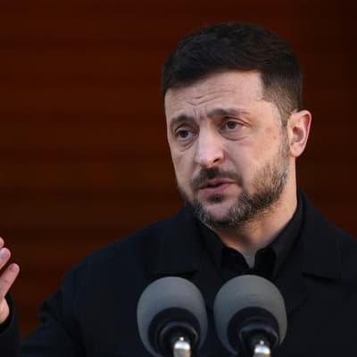 Ukrainian leader meets European allies after US talks