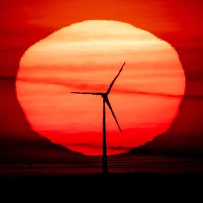 EU agrees on new cut in emissions by 2040