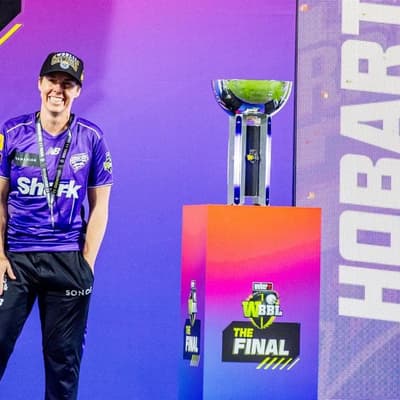 Fairytale finish as Hurricanes add to trophy cabinet