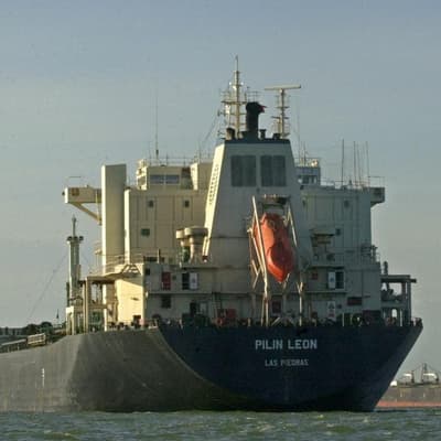 Trump orders blockade of oil tankers in Venezuela