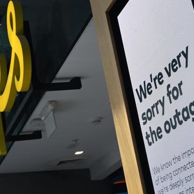 Early warnings not heeded in deadly triple-zero outage