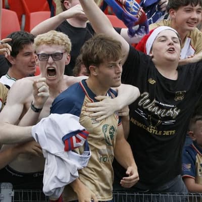 Hometown heroes launch Jets to upset win over Sky Blues