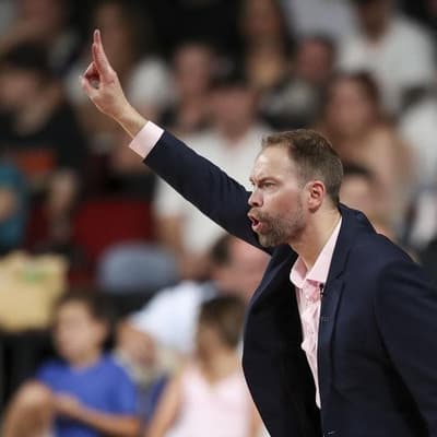 Time to stop the blame game: Breakers stuck in a funk