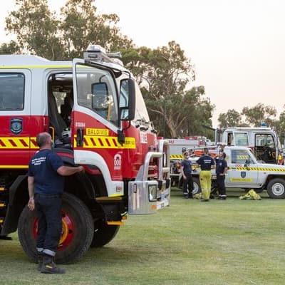 Aussies see fire and rain as extremes lash the nation