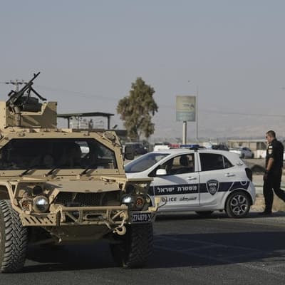 Palestinian kills two in northern Israel: authorities