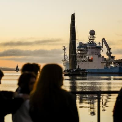 "Difficult': fickle winds slow Sydney-Hobart contender