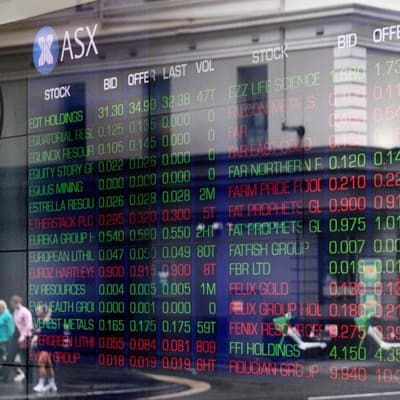 Australian shares slip as energy, IT stocks fall