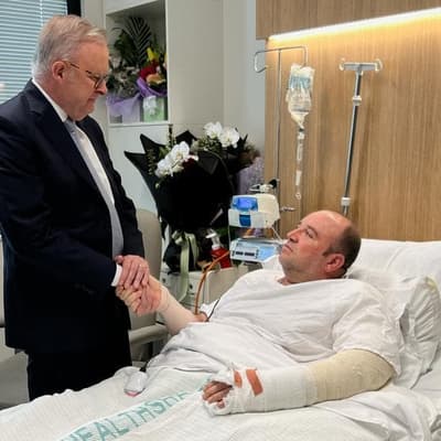 'Stop him': Bondi hero recounts confronting gunman