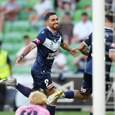 Vergos hat-trick powers Victory drubbing of Wellington