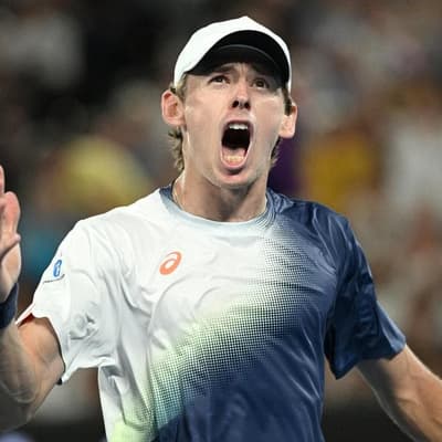 Ash Barty's message to Aussie tennis stars this summer