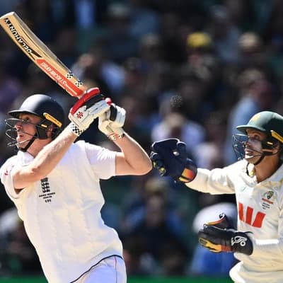 England ready to pile the pressure on Aussie spinner