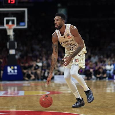 Lee back to haunt United as Cairns pinch NBL thriller