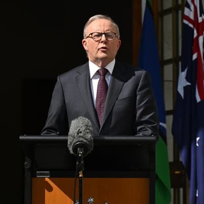 PM vows quick answers after yielding to Bondi inquiry