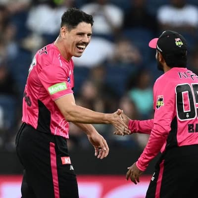 Sixers extend BBL win streak over falling Stars