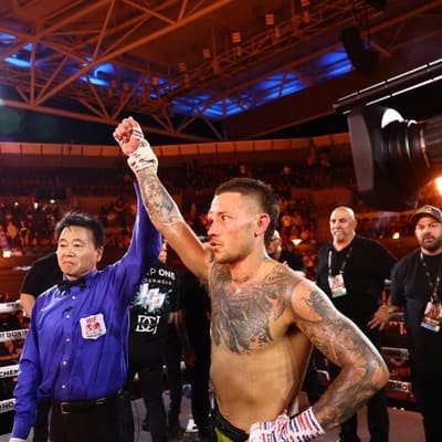 Paro's path to another boxing world title opens up