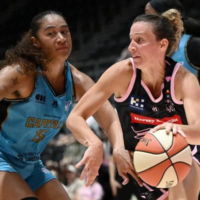 Flames sweep aside Capitals to boost finals hopes