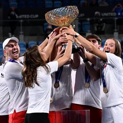 Swiatek fitness concerns dampen Polish Cup triumph