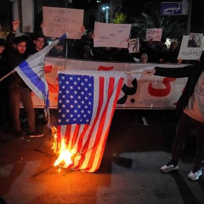 Iran warns of retaliation if US and Trump strike