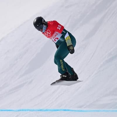 Lambert shows off his speed in snowboard cross blitz