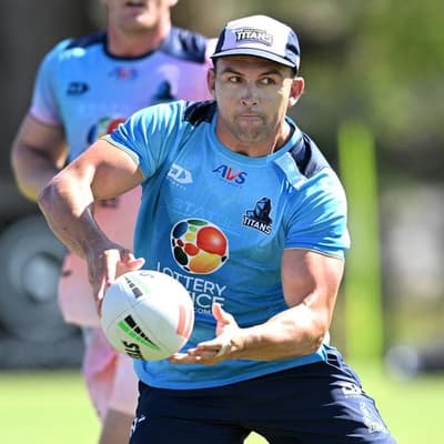 Randall leaves rake behind for new Titans position