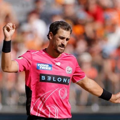 Gutted Sixers sweat on Mitch Starc's shoulder scare