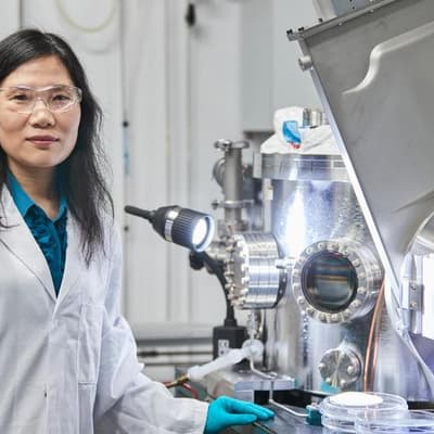 Stacking solar cells could deliver cheaper power