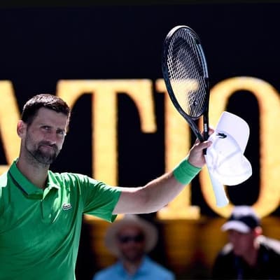Maestro Djokovic beats Maestrelli to advance at AO
