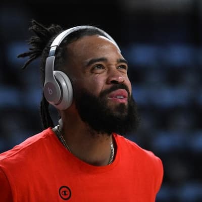 Hawks remain alive in NBL after beating JackJumpers