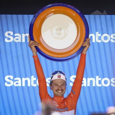 Vine survives kangaroos crash to win Tour Down Under