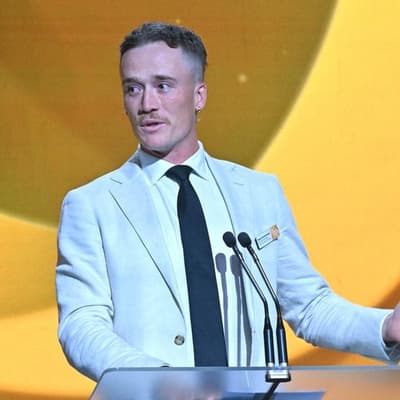 Trans-Australia runner's emotional homelessness speech