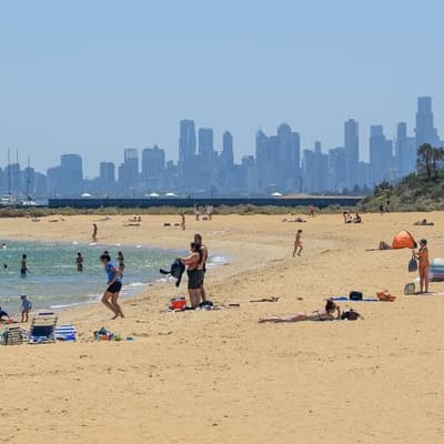 Aussie towns among world's hottest in 'unheard of' heat