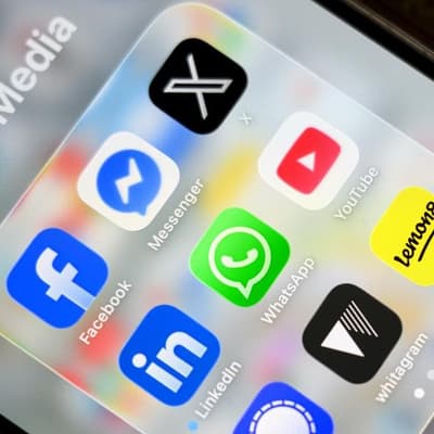 France pushes Aussie-style ban for kids on social media