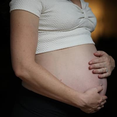 Alarm raised over vaccination rates in twin pregnancy