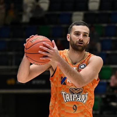 McVeigh's 40 points lift Taipans to OT win in thriller